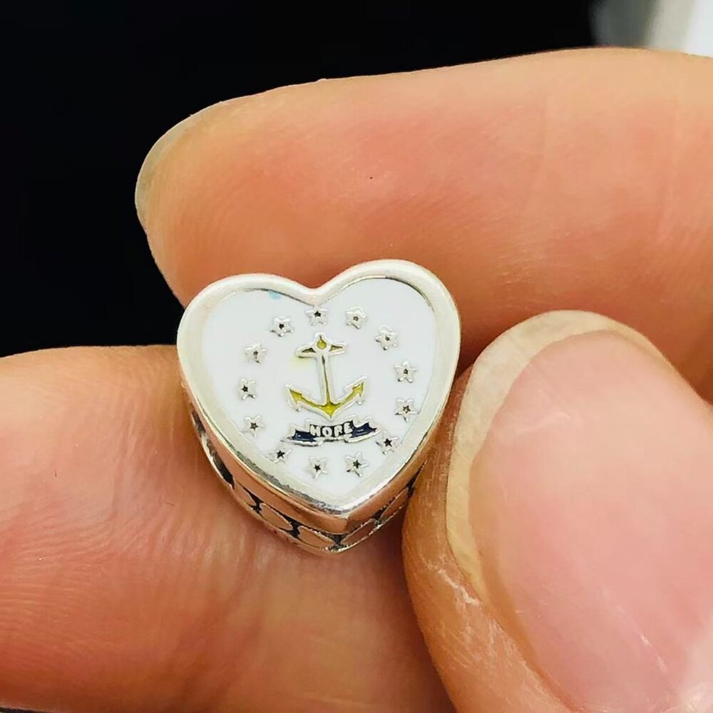 ✨🔥Pandora USA Country Heart Flag Charm Rhode Island Flag heart Charm Pendant